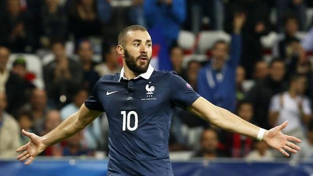 Deschamps indulta a Benzema