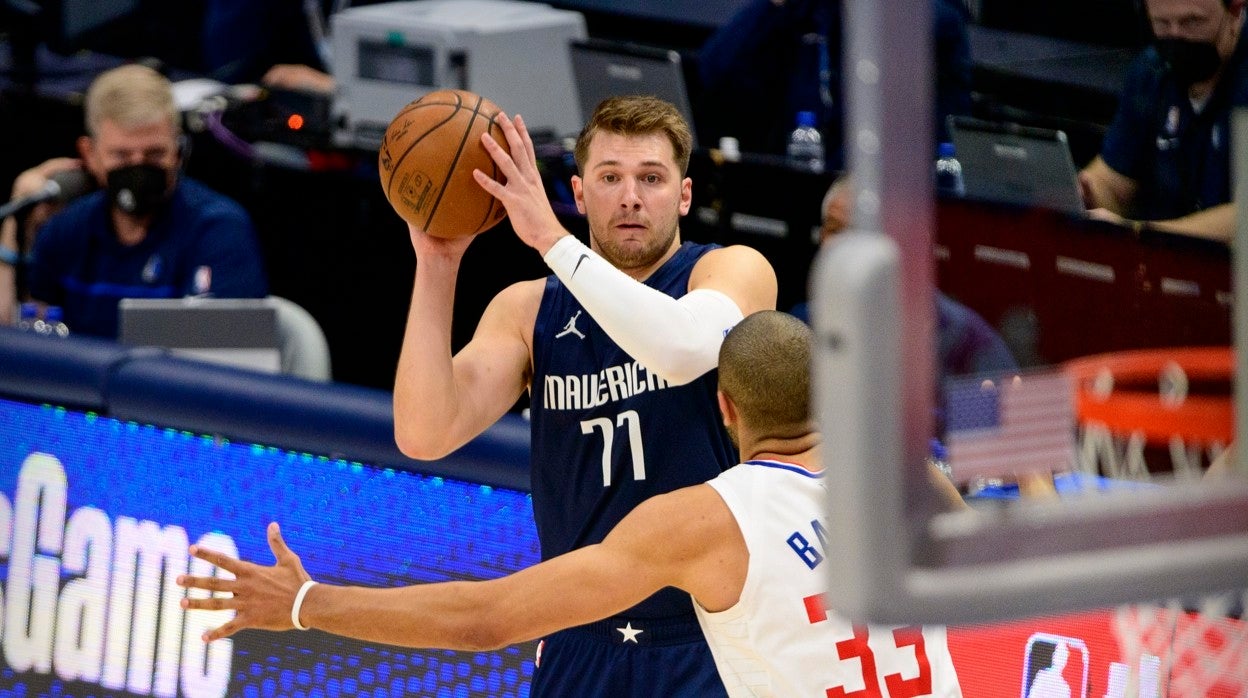 Exhibición de Doncic en la derrota de los Mavs