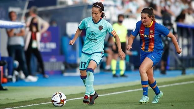 El fútbol femenino tendrá categoría de 'profesional' el 15 de junio