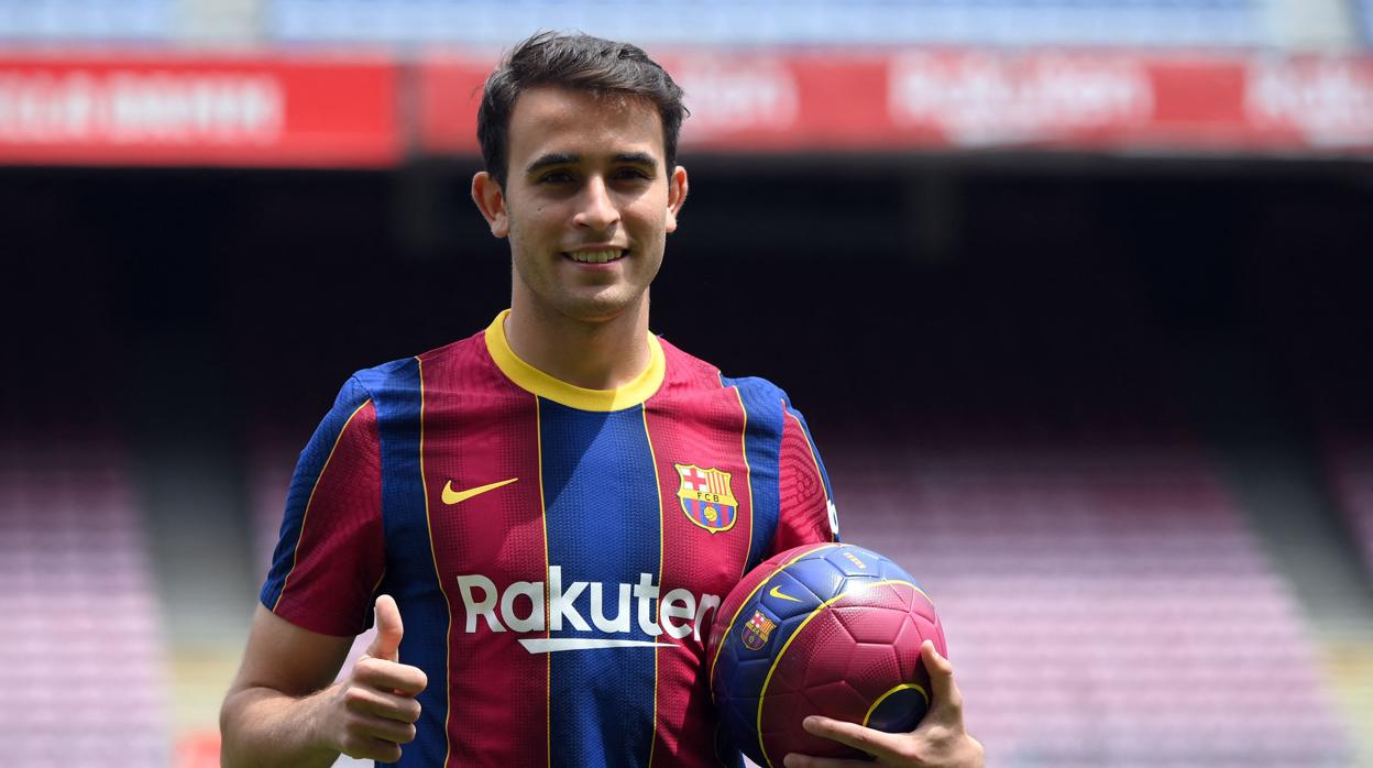 Éric García, durante su presentación en el Camp Nou