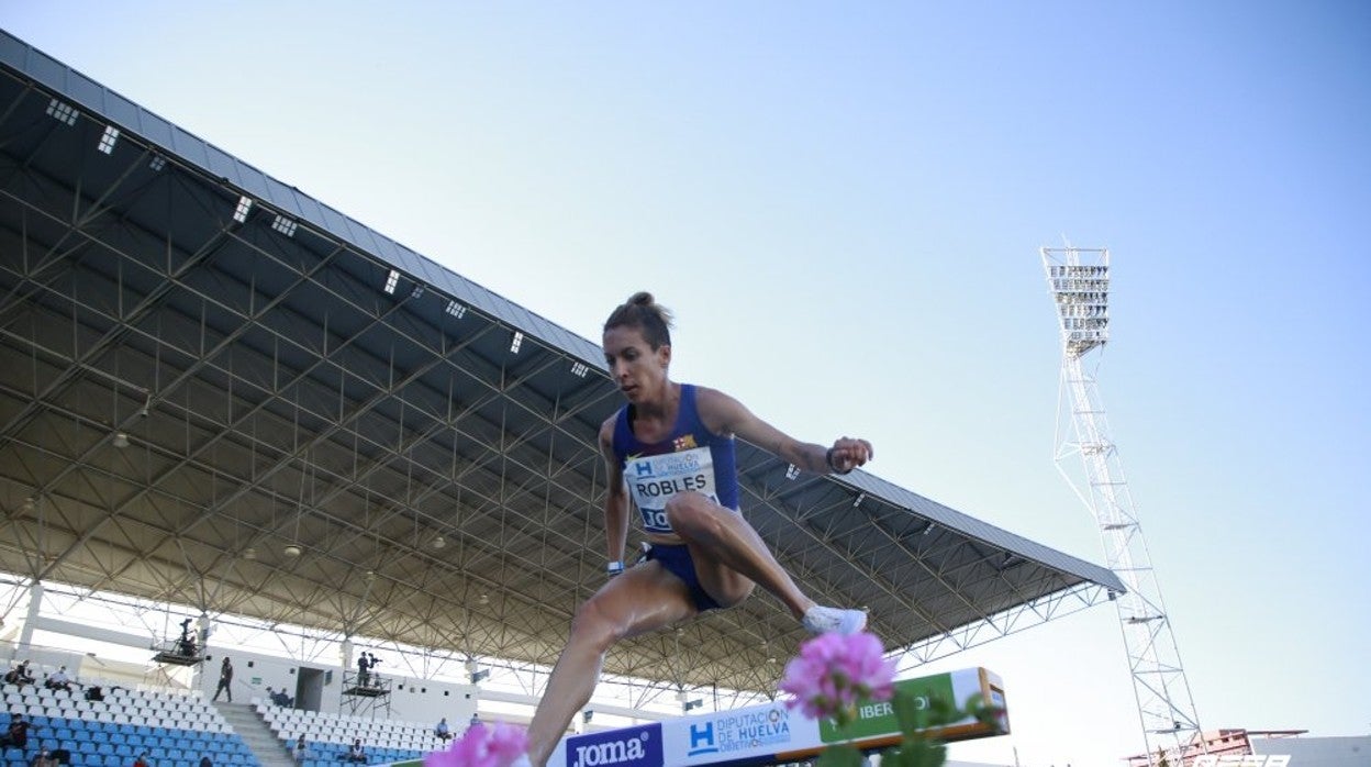 Carolina Robles, en los 3.000 obstáculos en el Meeting Iberoamericano de Huelva