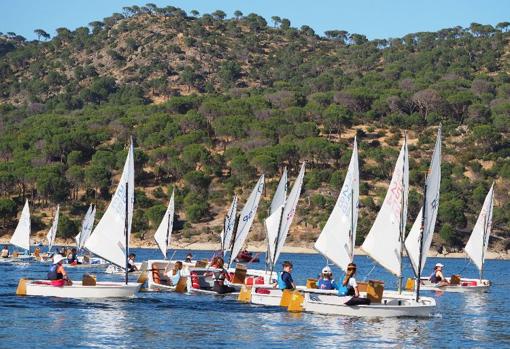 Alba Moreno y Joaquín Peralta, nuevos campeones de la Copa de España Optimist Aguas Interiores