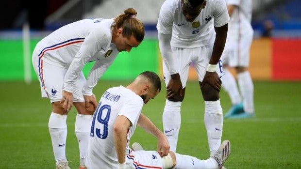 Deschamps tranquiliza a Francia: la participación de Benzema en la Eurocopa no corre peligro