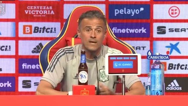 Luis Enrique: «Estamos entrenando a las horas que más calor hace para adaptarnos a Sevilla»