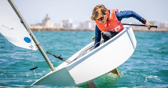 La cita se celebra en las aguas de la Bahía de Cádiz.