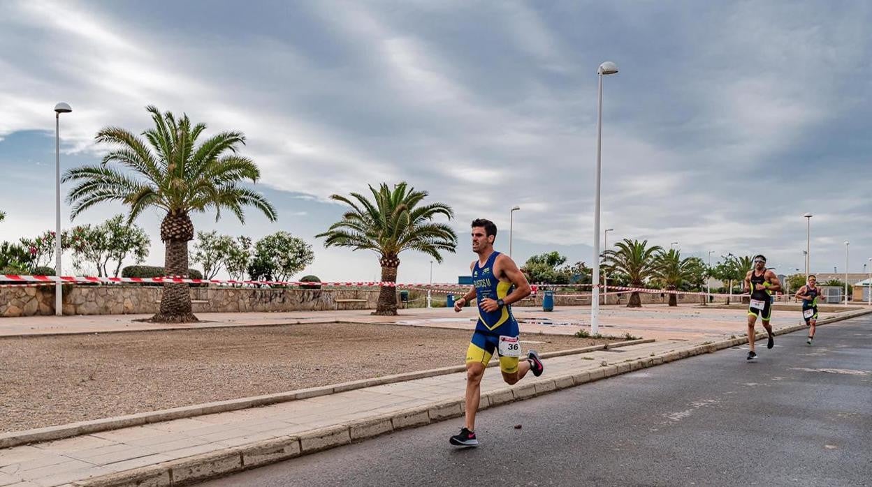 Bustos en el triatlón de Sagunto