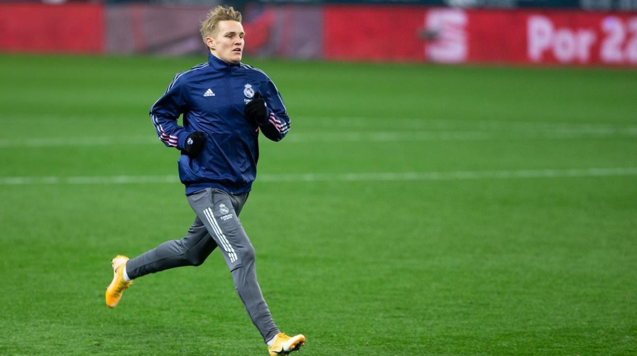 Martin Odegaard, entrenándose con el Real Madrid