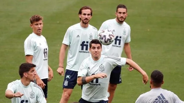 La selección española durante un entrenamiento