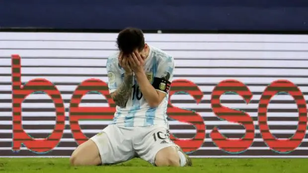 Argentina ya quiere a Messi, que espera al Barça