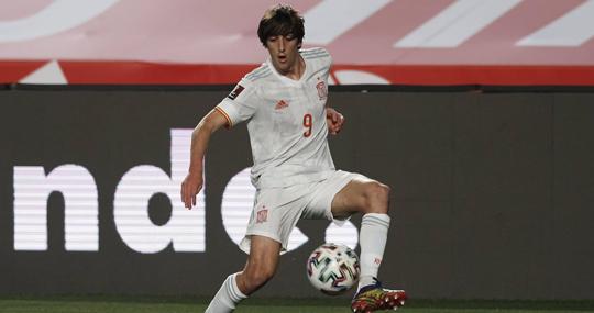 El futbolista barbateño con la camiseta de la selección española.