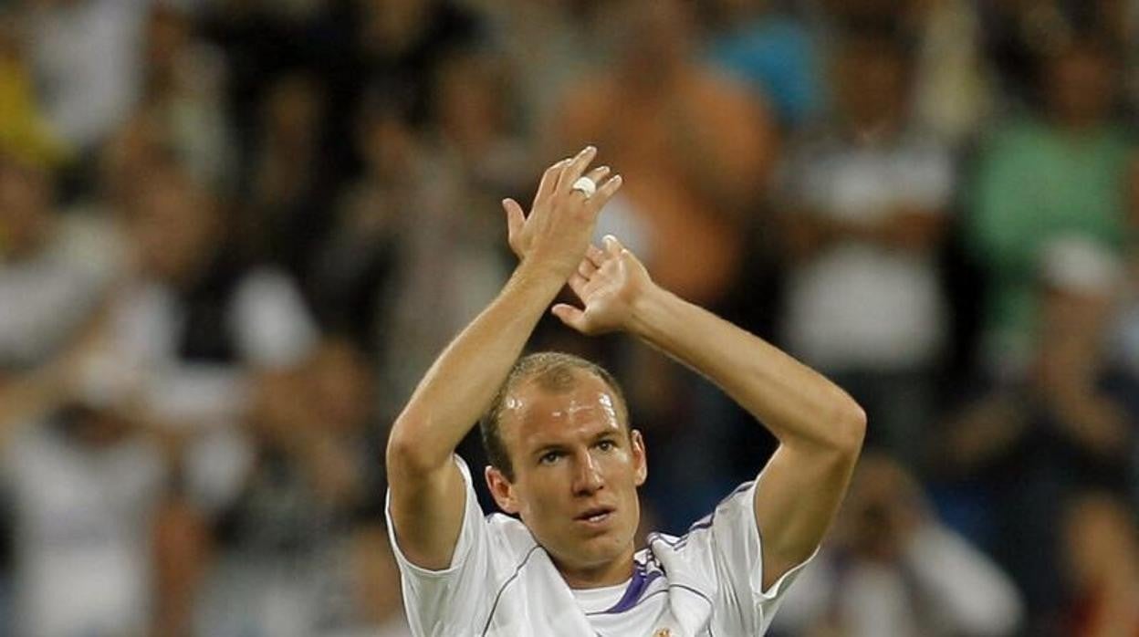 Robben en un encunetro en el Bernabéu