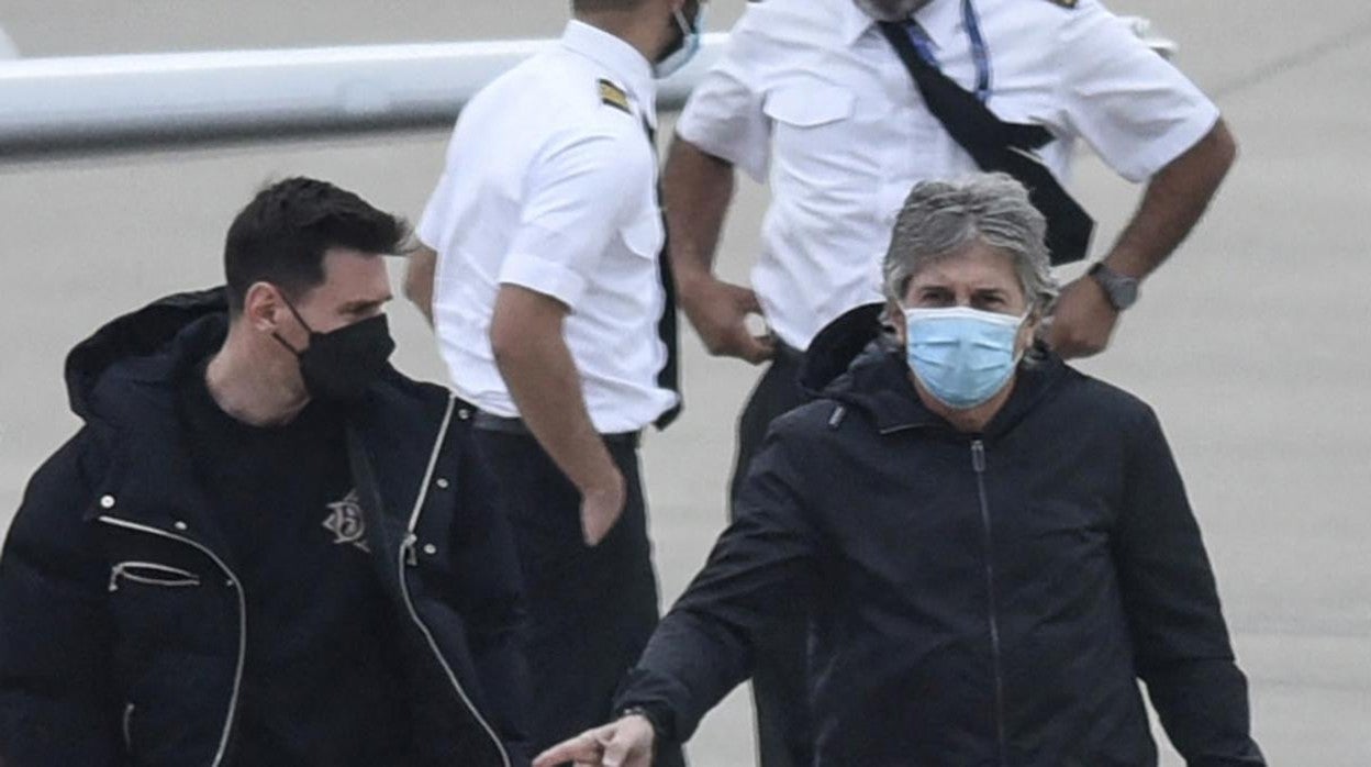 Leo Messi y su padre Jorge ya disfrutan de las vacaciones en Rosario