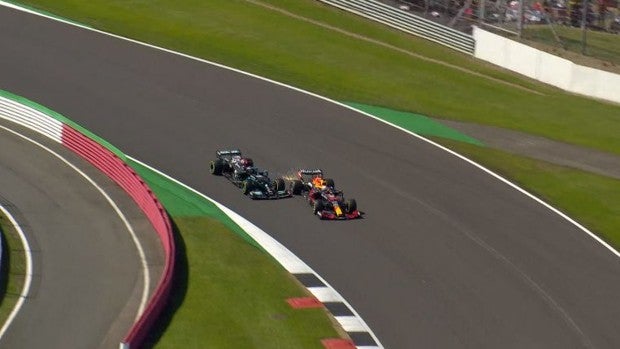 Hamilton-Verstappen: el cruce de mensajes para desenmascarar al culpable del accidente