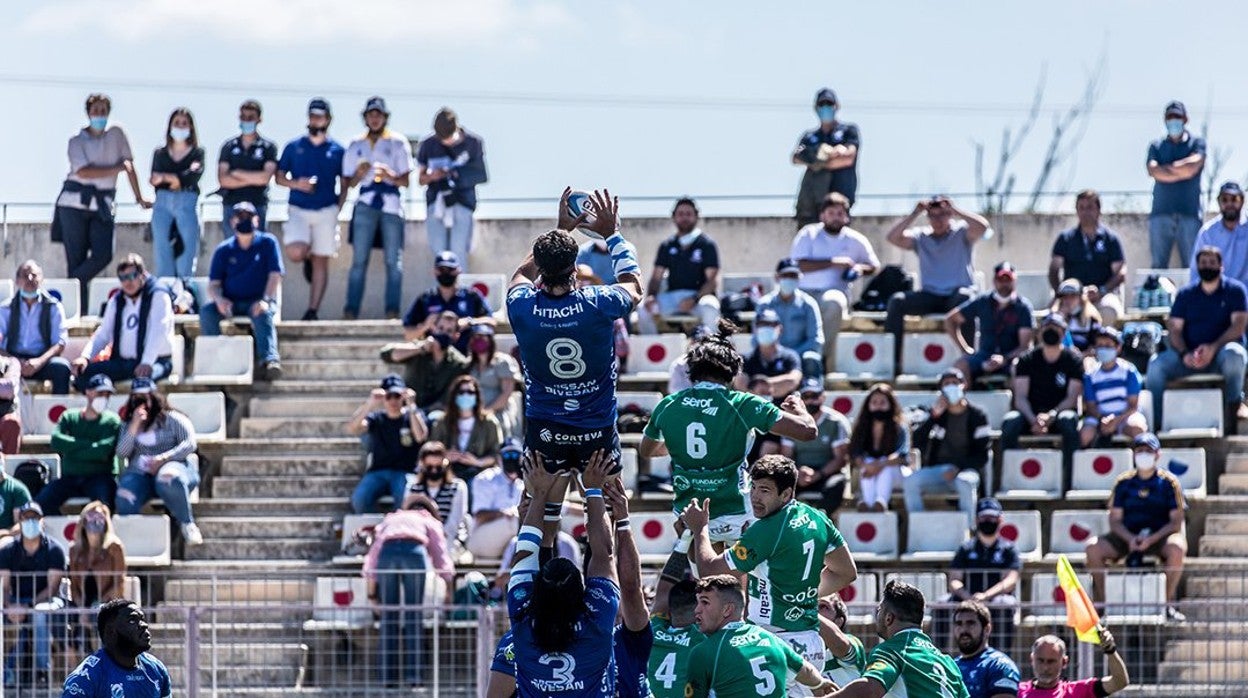 Los jugadores del Ciencias Olavide, en un lance de un partido de esta pasada temporada