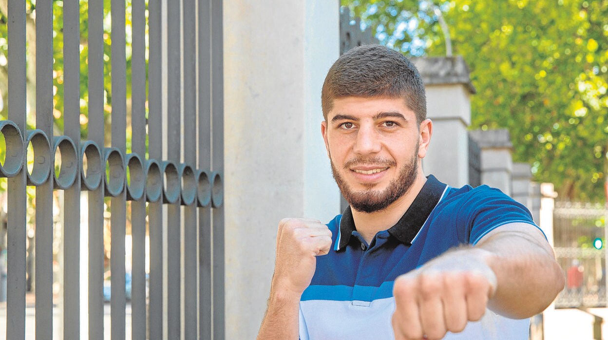 El boxeador español Gazi Jalidov, nacido en la república rusa de Dagestán, debuta hoy