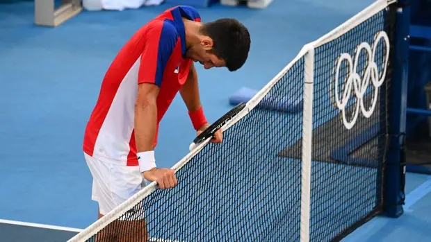 La triple herida del irascible Djokovic