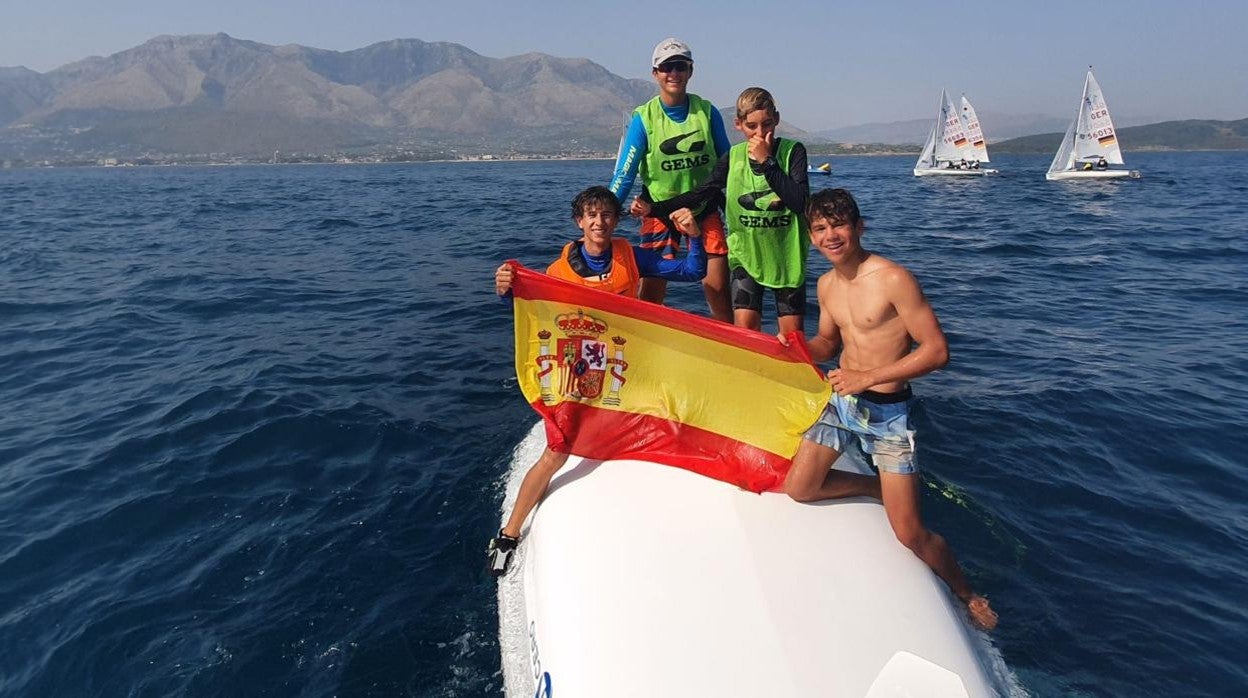 Jaime Ayarza y Mariano Hernández, campeones de Europa Sub17 de la clase 420