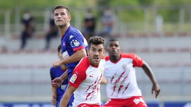 Un gol a cinco minutos del final le da al Amorebieta su primera victoria en Segunda