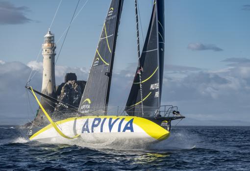 Implacable el Ultim «Gitana 17» en la Rolex Fastnet Race, que repitió victoria