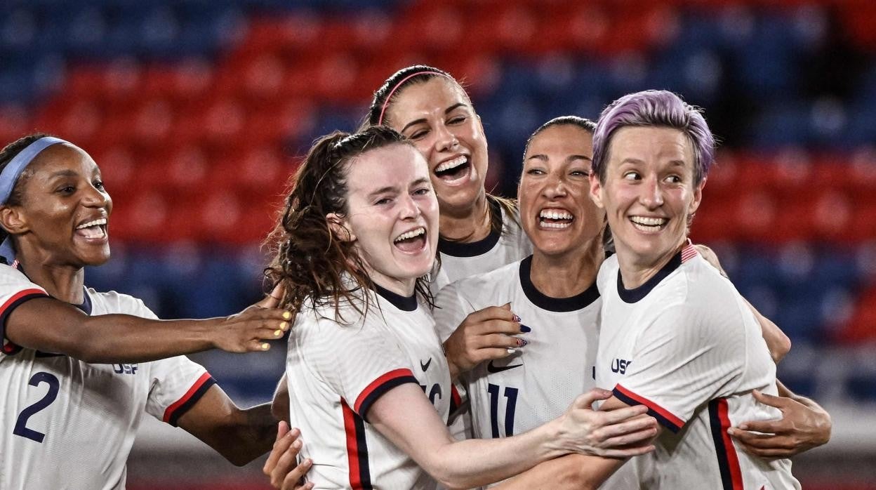 Rapinoe (derecha), durante un partido de los Juegos Olímpicos