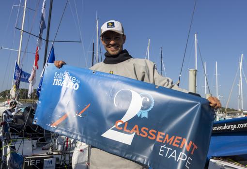 Primera etapa de 52ª La Solitaire du Figaro para Xavier Macaire con el «Groupe SNEF»