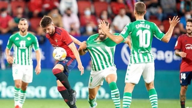 El Betis asalta el fortín del Osasuna con un fútbol resolutivo y de mucha calidad