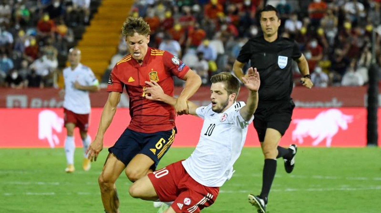 Hughes: Revolución en los interiores