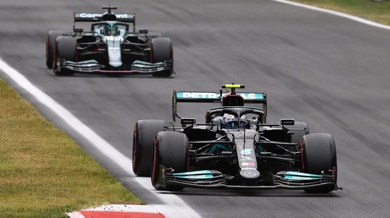 Valtteri Bottas saldrá primero en la carrera al esprint de este sábado