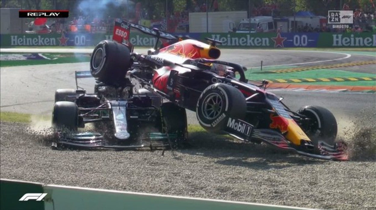 El impactante accidente entre Hamilton y Verstappen en Monza