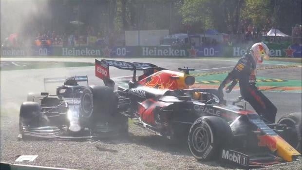 El halo salva a Hamilton, McLaren abruma en Monza