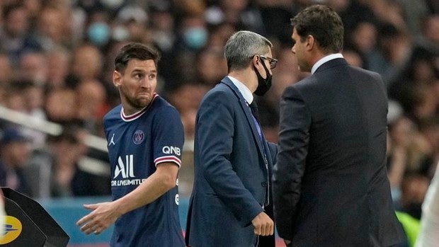 Enfado de Messi al ser sustituido por Pochettino