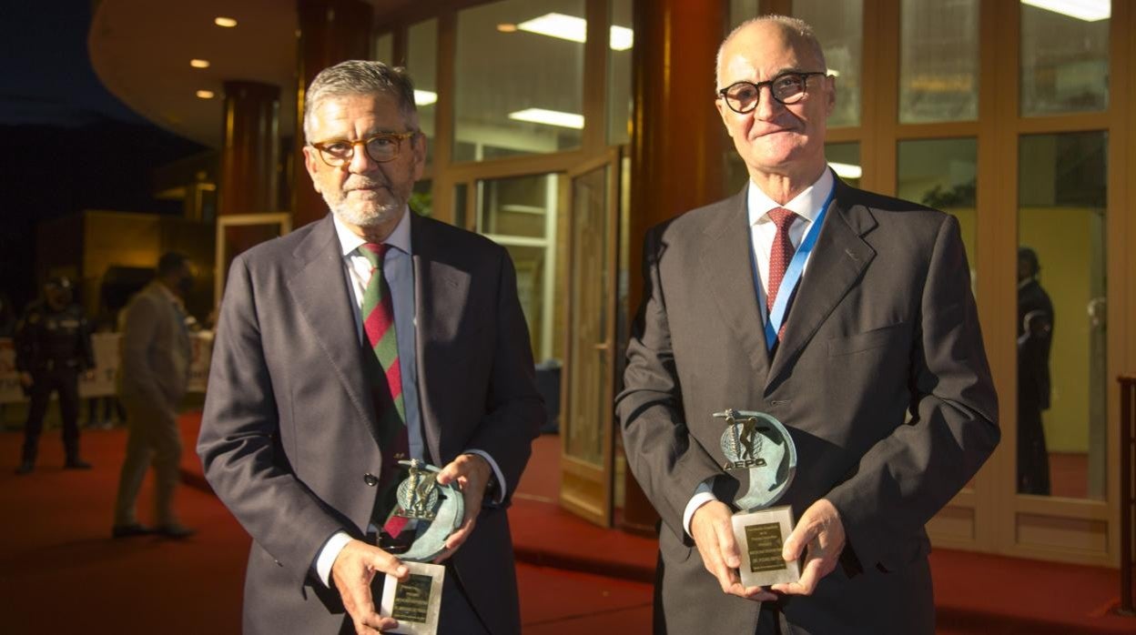 Los doctores Ripoll y De Prado, premio nacional de la Asociación de Periodistas Deportivos