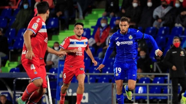 Ünal da aire al Getafe con un doblete ante el Espanyol