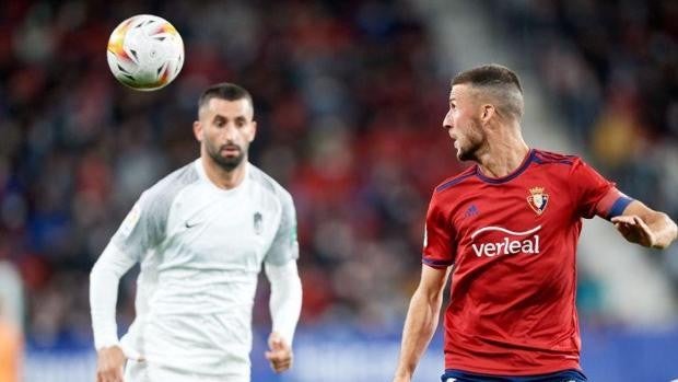 El Osasuna empata con el Granada pese a nuevo gol de Chimy Ávila