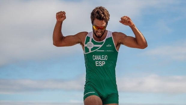 El olímpico Jaime Canalejo, del Club Náutico, campeón mundial en remo de mar en Portugal