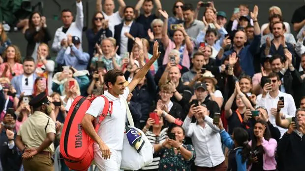 Federer, fuera del olimpo tras casi cinco años