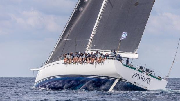 El Moat es el más rápido en dar la vuelta a Formentera y el Bliss lidera la Ibiza JoySail