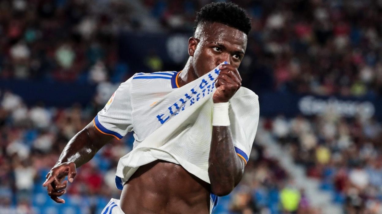 Hughes: Dos formas de perseguir el futuro