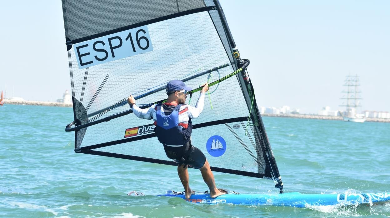 Álvaro Rivera, Jaime Aragón y Lucía Guardiola, campeones de la Copa de Andalucía de Racerboard