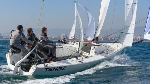 «Tenaz», vencedor de la primera serie de la Barcelona Winter Series de J70