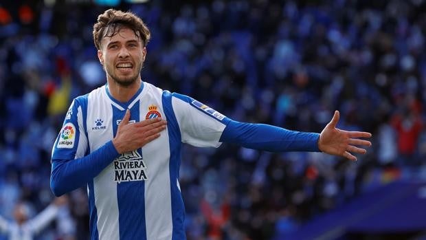 El Espanyol hunde a un Levante que estuvo muy cerca de su primera victoria