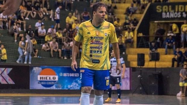 Paraguay, conmocionado por la repentina muerte de un jugador histórico