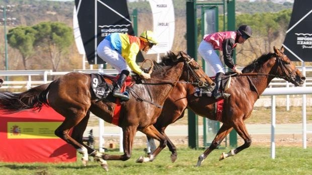 Media Storm gana con autoridad, sorprendiendo en el Gran Premio Román Martín