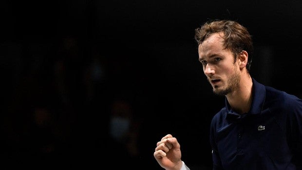 Carreño choca con Medvedev y la clasificación se jugará en el dobles