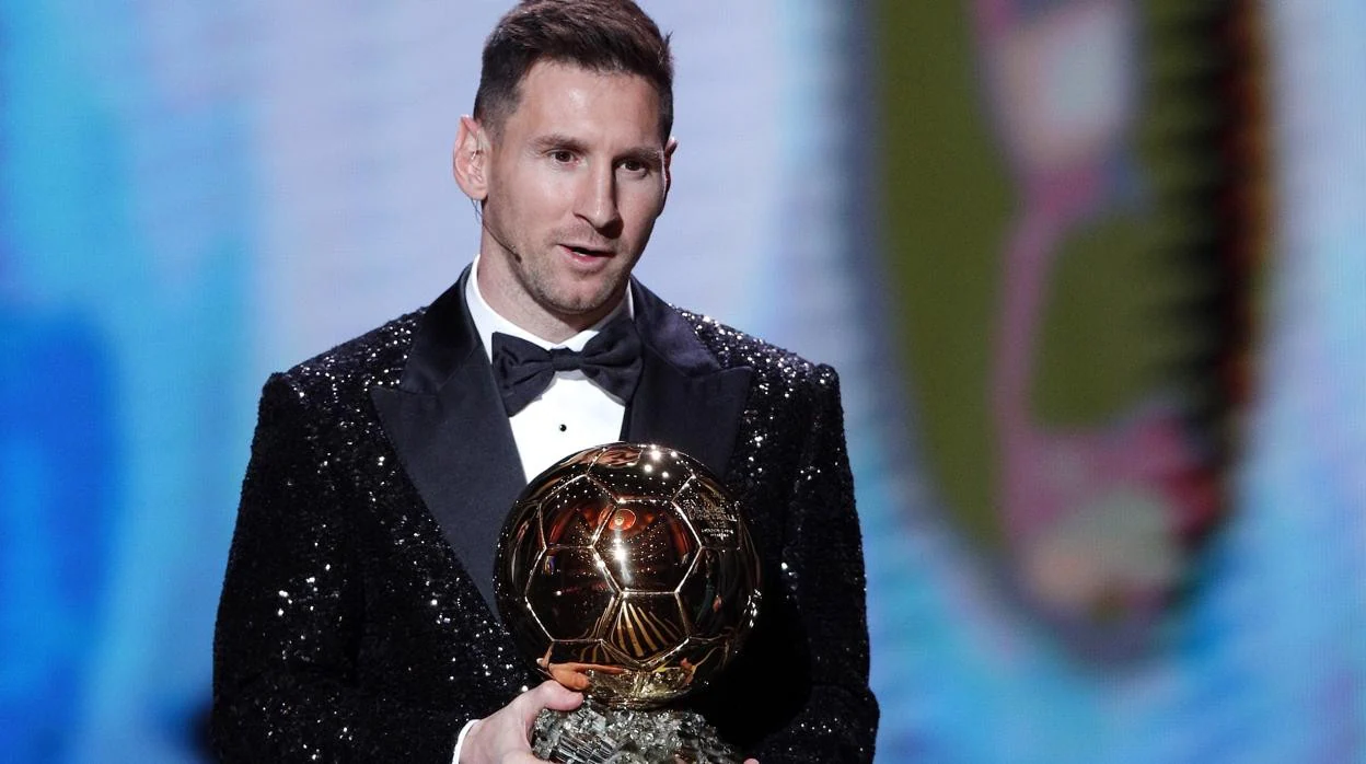 Messi gana su séptimo Balón de Oro empujado por Argentina