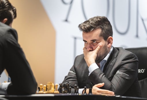 Lo tiene al lado, pero Nepo cada vez ve a Carlsen más lejos