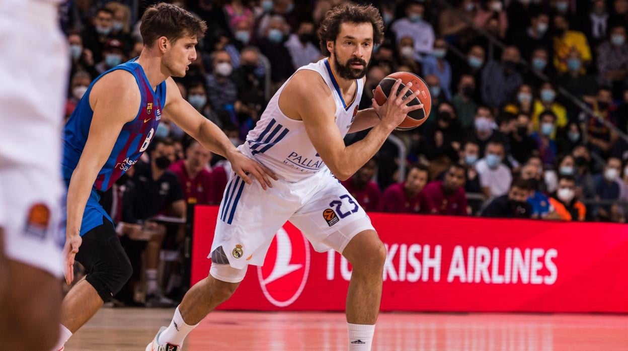 Sergio Llull, en el partido de la Euroliga de este viernes entre el Barcelona y el Real Madrid