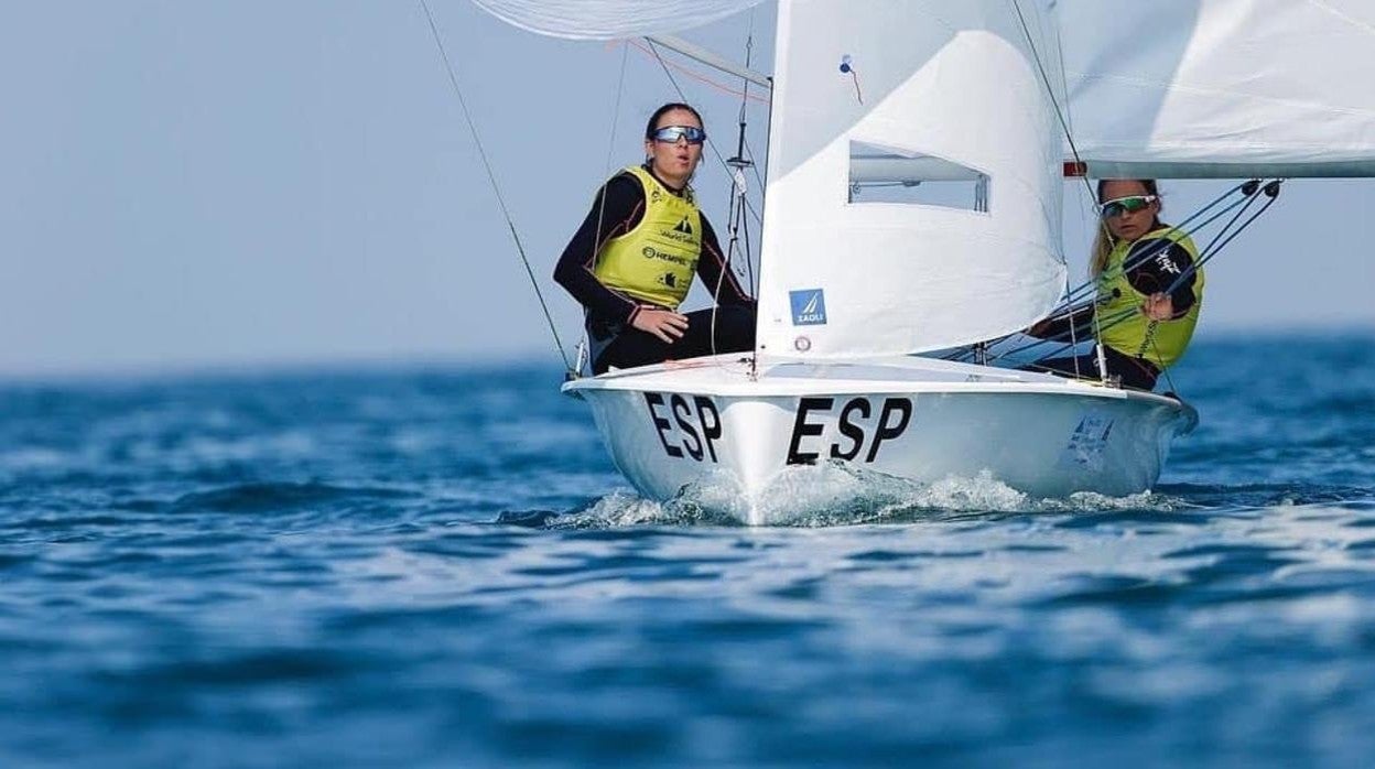 Andrea Perelló y Neus Ballester, campeonas del mundo juvenil de 420