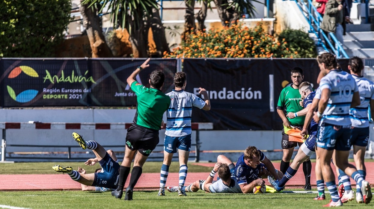 Un lance de un partido del Ciencias Rugby en la presente temporada