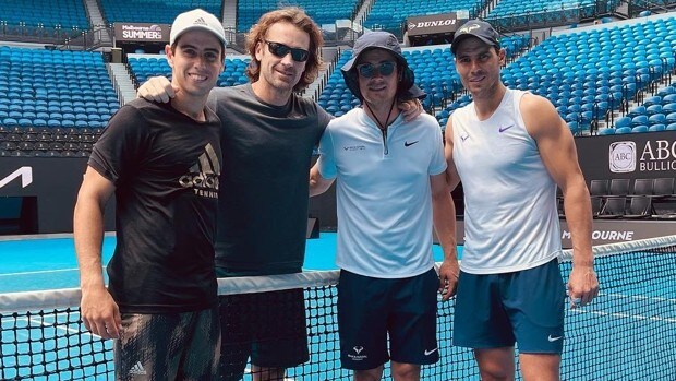 Nadal, en individual y dobles en Melbourne